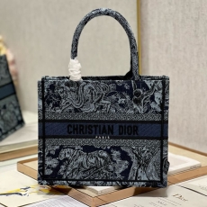 Christian Dior Shopping Bags